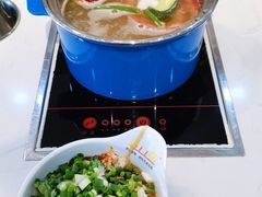 -逸山伍自转小火锅(纺织品店)