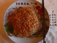 -壹零贰小馆(桂城石啃店)