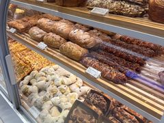 -好利来(上海长宁龙之梦店)