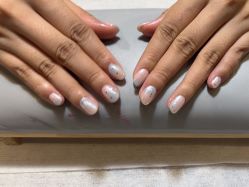 -小鸭梨影院式美甲