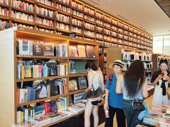 -茑屋书店(天目里店)