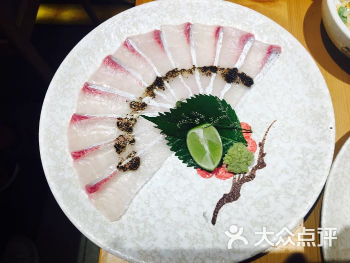 章红鱼薄切刺身