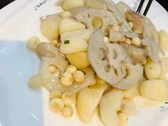 鸡头米炒水三宝-吴门人家·苏宴宫廷菜(拙政园店)