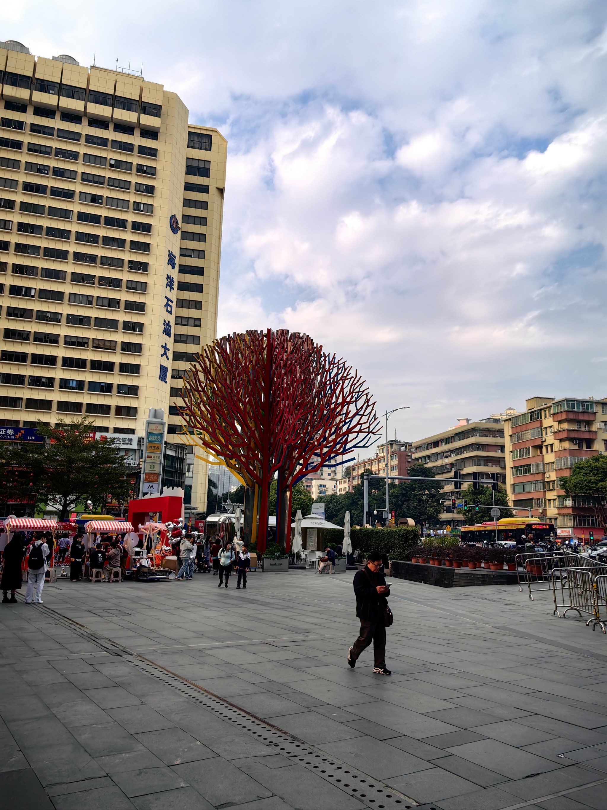 江南西的富力海珠城[礼物]人气好旺