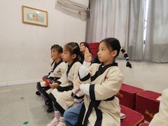 -童学馆·诗书礼乐少儿国学(青年路店)