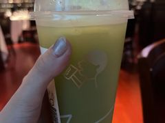 -喜茶(北京华贸购物中心店)