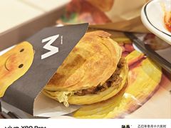 肥瘦肉夹馍-魏家凉皮(大雁塔南广场餐厅)