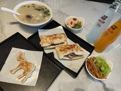 -高玛纳驴肉火烧(一世界店)