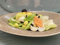 -昆明春城湖畔度假村