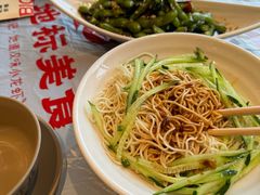-肥肥虾庄·金牌油焖大虾(杨园滨江时代walk店)