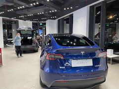 -TESLA 特斯拉(上海太古汇体验店)