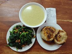 -宝瑞门钉肉饼店