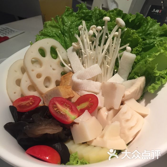 鱼酷活鱼现烤配菜拼盘图片-北京烤鱼-大众点评网