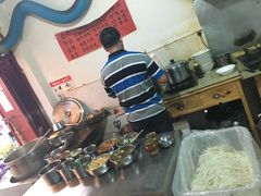 -巍山火巴肉饵丝(大理古城店)