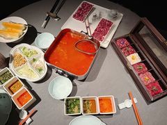 -左庭右院鲜牛肉火锅黑金店(陆家嘴中心店)