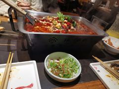 -辣尚瘾·烤鱼·新川菜(交大直营店)