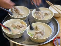 -雷祖芳老妈蹄花店