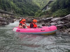 -安吉龙王山峡谷漂流