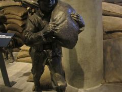 积极备战（雕塑群）-上海四行仓库抗战纪念馆