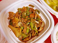 辣椒炒肉-南城香·饭香串香馄饨香(赵公口店)