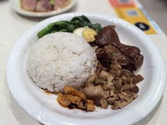 浓香四溢卤水猪脚饭-和平馆·地道港澳茶餐厅(西门口店)