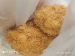 蟹黄风味小贝-鲍师傅糕点(淮海中路店)