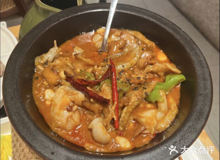 云海肴·汽锅鸡·云南代表菜(浦江欢乐颂店)图片