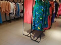 -Max Mara(王府井奥莱·香江小镇店)