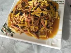 -宾朋海鲜特色美食餐厅·纯手工鲅鱼水饺(兴海路店)