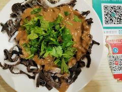 -黑八私房老北京炸酱面