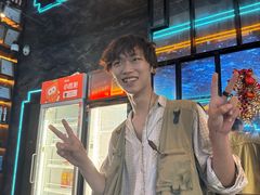 -屋有岛沉浸游戏旗舰店(中山公园店)