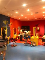 大厅-Mini Me儿童美发王国(友好时尚购物城店)