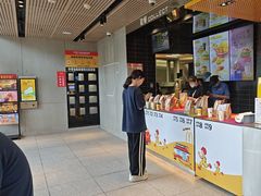 -麦当劳(中二横路店)