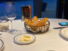 餐前包-Wolfgang’s Steakhouse 沃夫冈牛排馆(上海白玉兰广场店)