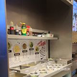 推开店门的瞬间，浓郁的香气扑面而来