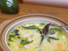 -云海肴·汽锅鸡·云南菜(天山百盛优客店)