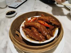 -香港百合居(LCM置汇旭辉广场店)