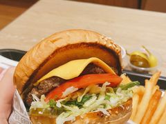 -The Habit Burger Grill 哈比特汉堡(爱琴海店)
