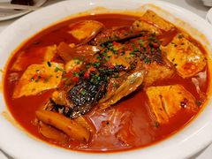 乾隆鱼头-乾隆美食·本帮菜(黄河路店)