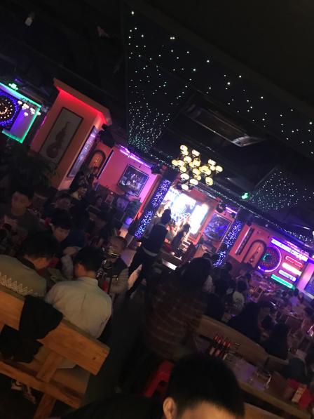 perrys(市桥店)-"在里面可以认识很多朋友包括服务员小哥哥,.