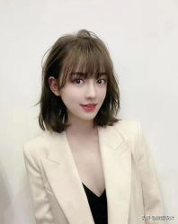 -时尚殿堂明星门店