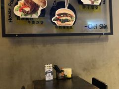 大堂-Grinder 绞肉机汉堡(武定路店)