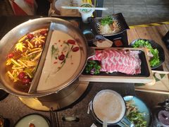 -湊湊火锅·茶憩(新中关购物中心店)