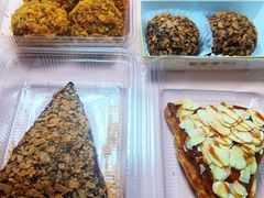 -鲍师傅糕点(青年汇店)