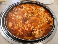 -三清洞摩西韩式年糕火锅(威高广场店)