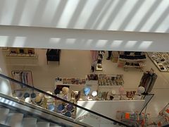 -丽达购物中心(崂山店)