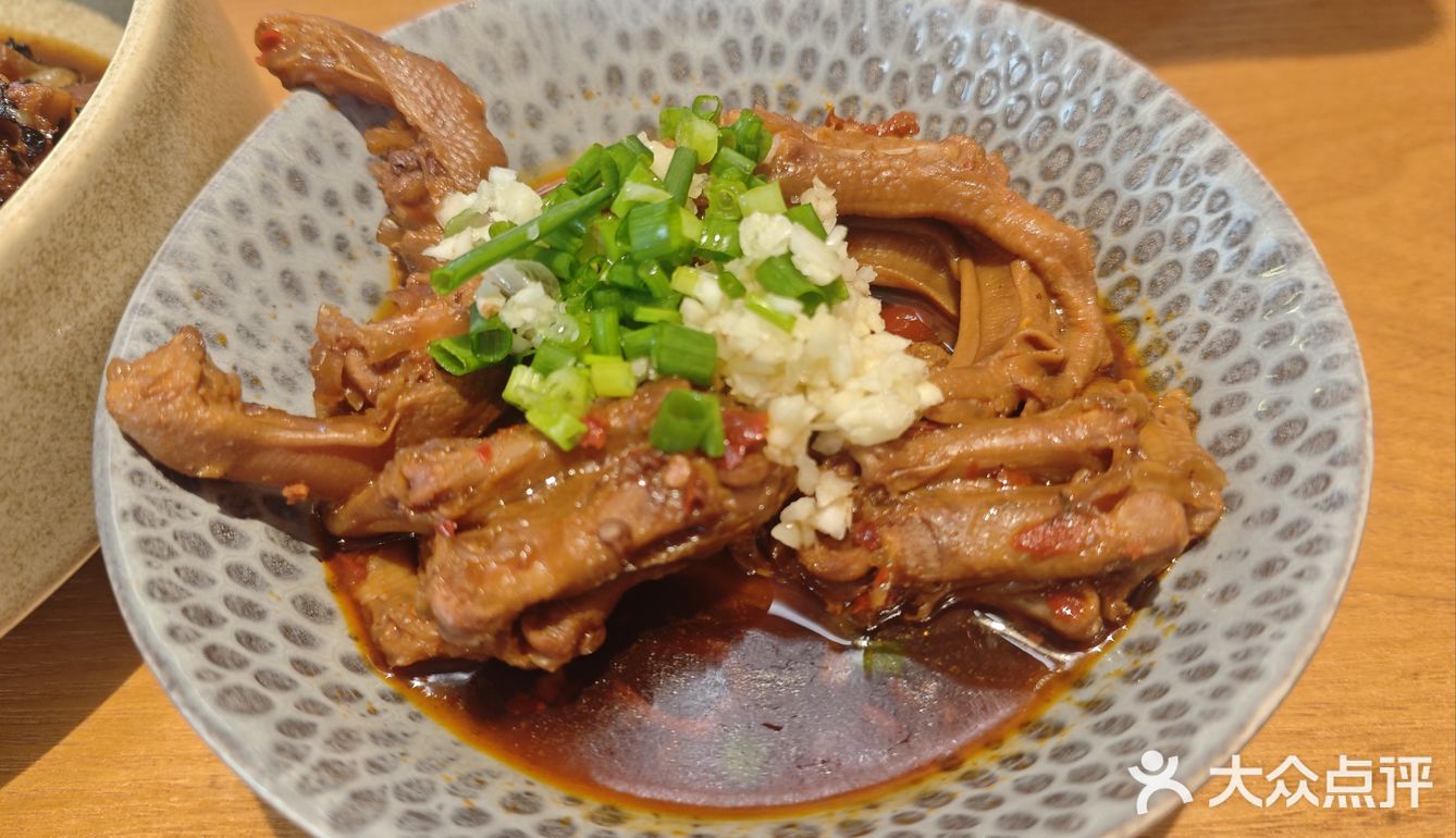 暮香云山野菜：一口鲜掉魂的山野风味！