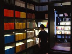 -钟书阁(松江泰晤士小镇店)