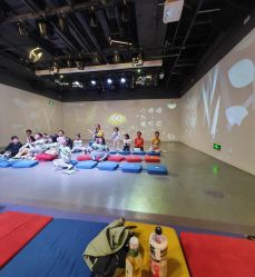 -小鸡哆哆故事屋·儿童乐园(嘉里城店)