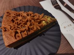 -潮一不贰·法式甜品·生日蛋糕·西式简餐(外滩店)